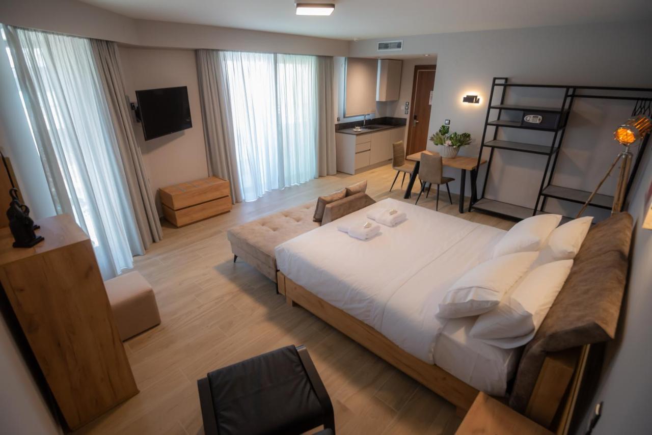 The Victoria Lefkada Aparthotel ภายนอก รูปภาพ