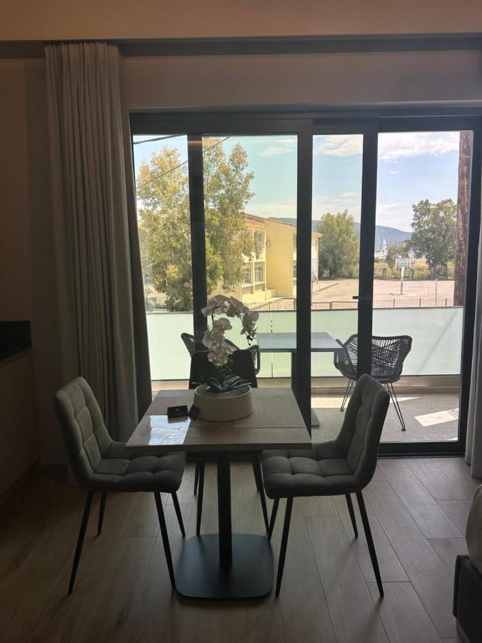 The Victoria Lefkada Aparthotel ภายนอก รูปภาพ